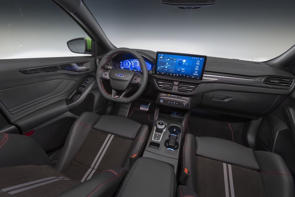 “Vung tiền” vào bán tải và SUV, Ford vẫn mạnh dạn đầu tư nâng cấp sớm cho hatchback hạng C Focus ảnh 9
