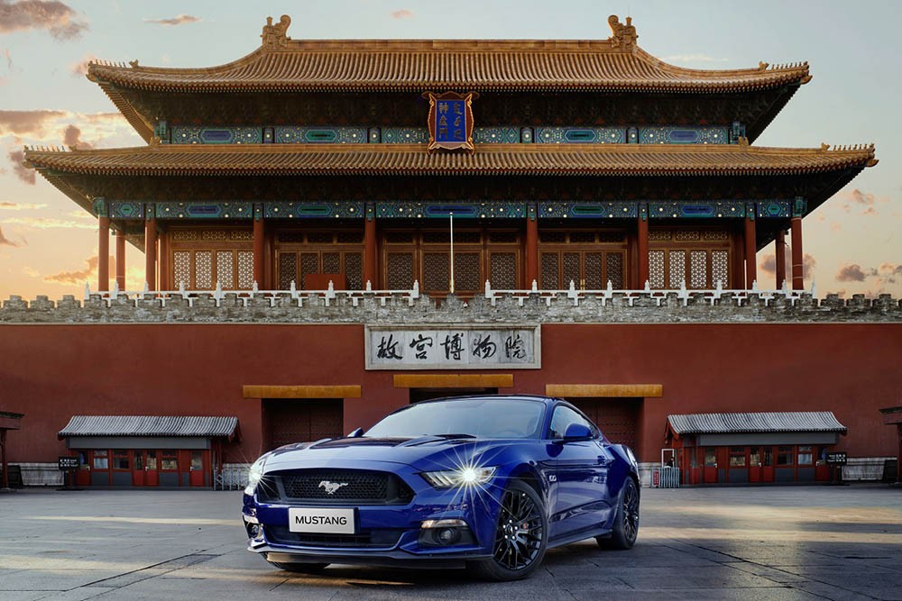 Ford Mustang lên “Vua” coupe thể thao bán chạy nhất toàn cầu ảnh 2