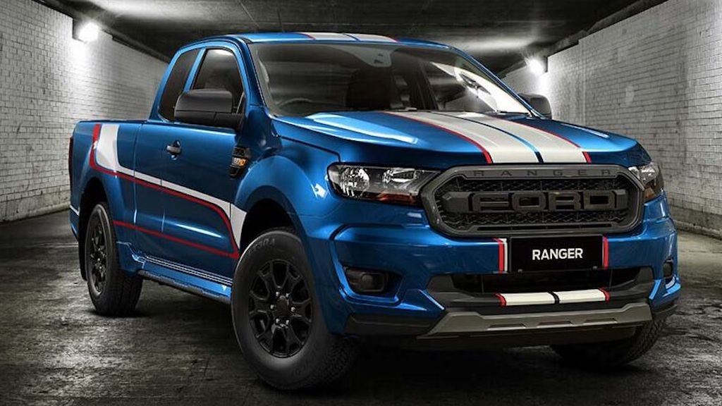 Ford đem Ranger “bản thiếu” ra độ lại thành xe đặc biệt bán cho khách hàng, nhìn lướt qua ngỡ xe đua ảnh 2