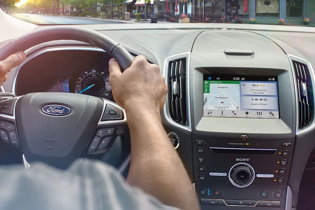 Làm thế nào mà hệ thống thông tin giải trí Ford SYNC có thể nghe lời người lái? ảnh 7