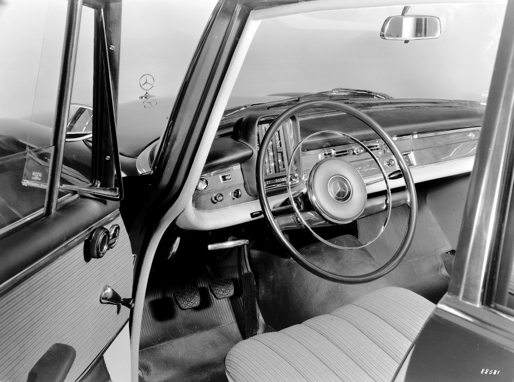 Đây là cách Mercedes đã thay đổi cách lái xe trong hơn Thế kỷ qua: từ không có vô-lăng tới giao diện “số hoá“ ảnh 7