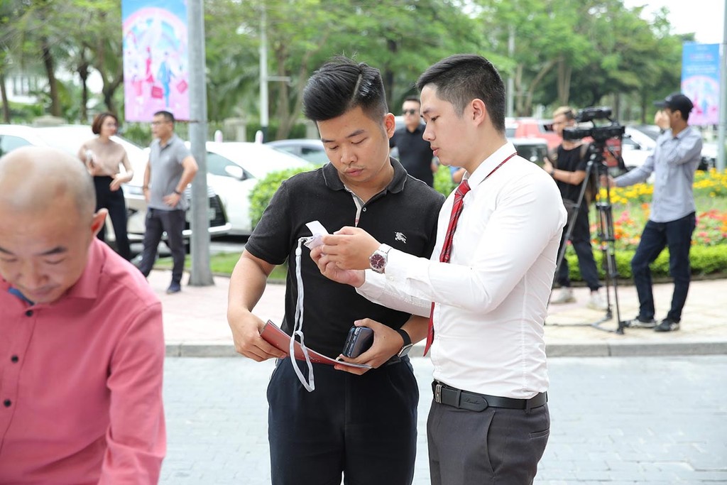VinFast FADIL hút hàng nghìn khách lái thử tại Hà Nội và TP.Hồ Chí Minh ảnh 7