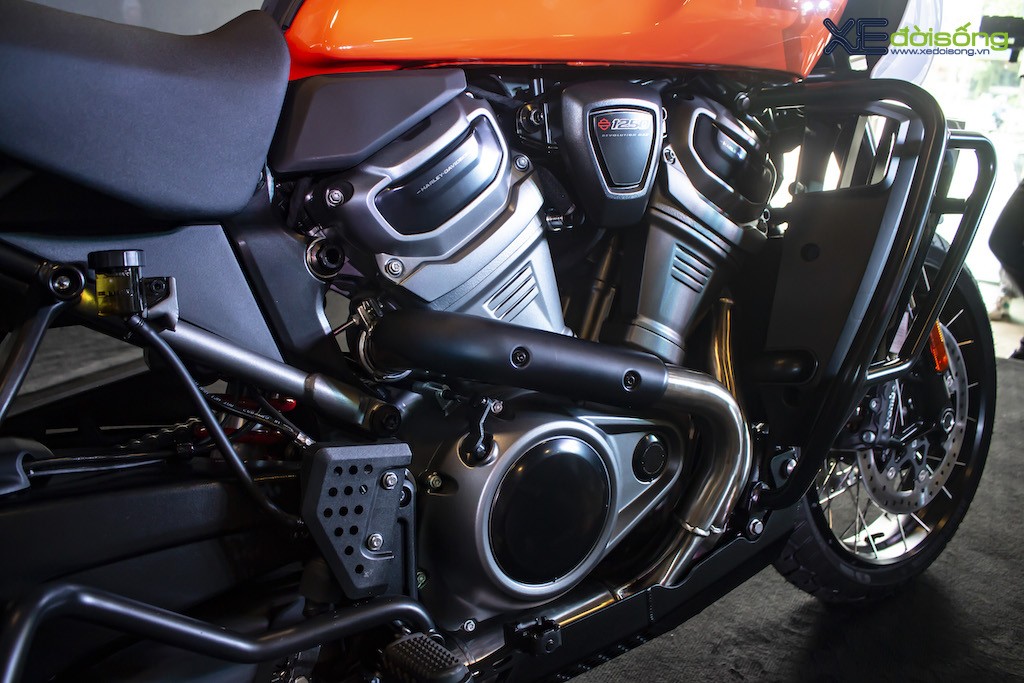 Harley-Davidson Pan America chính thức ra mắt tại Việt Nam: mô tô bán kiểu “bia kèm lạc”, giá rẻ nhất từ 839 triệu đồng ảnh 12