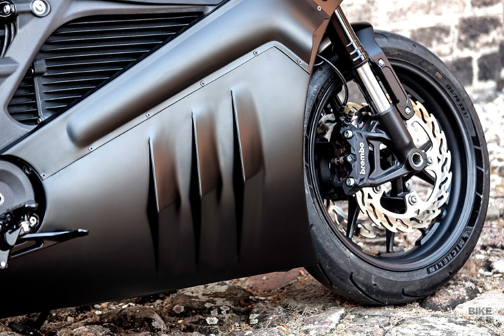Thưởng thức bản độ Harley-Davidson LiveWire theo phong cách siêu anh hùng của xưởng độ Moto Adonis ảnh 8