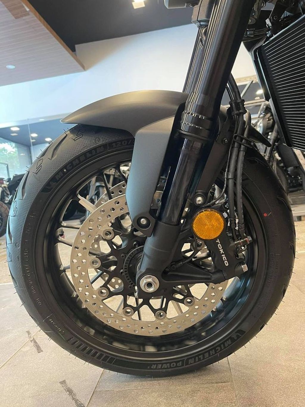 Lô naked bike Honda CB1000R 2021 đầu tiên về Việt Nam: là bản cao cấp Black Edition nhưng không được nhập chính hãng ảnh 7