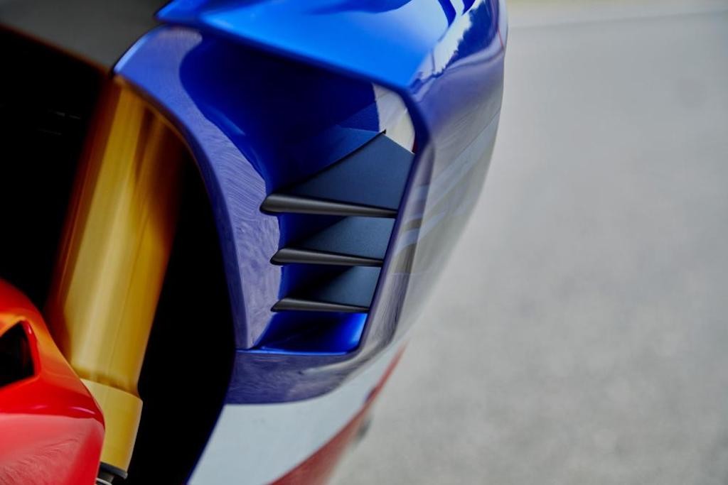 Honda “ngứa mắt” với các đối thủ châu Âu, quyết tâm tạo ra superbike vượt trội về mọi mặt ảnh 15