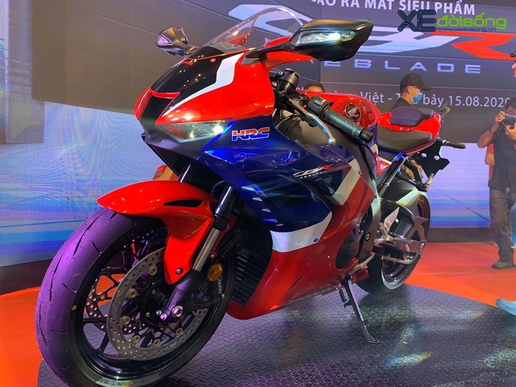 Superbike Honda CBR1000RR-R chính hãng ra mắt tại Sài Gòn, giá rẻ nhất từ 949 triệu đồng ảnh 8