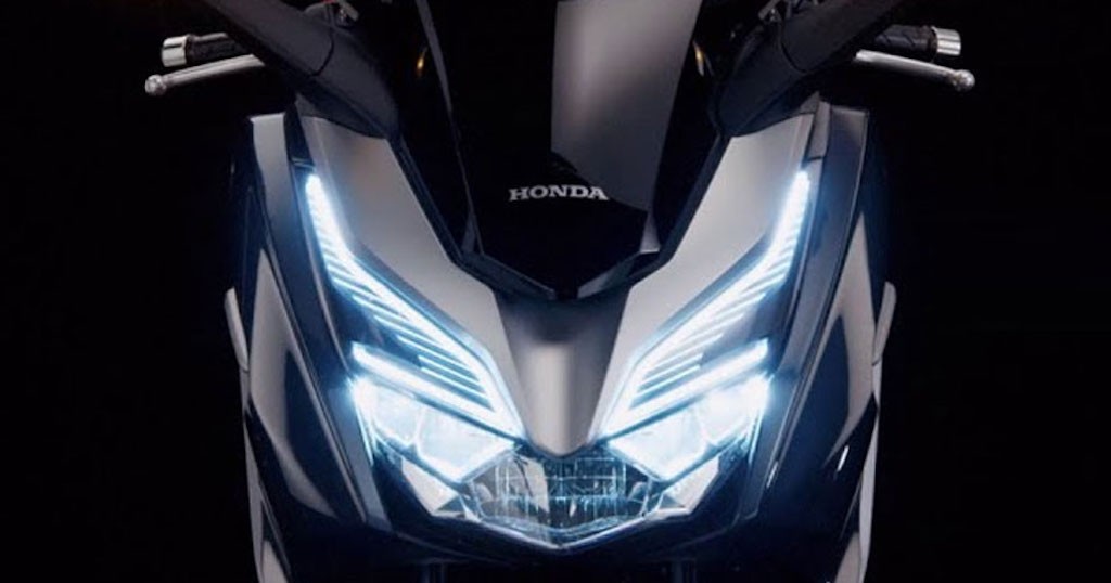 Honda ra xe tay ga phân khối lớn Forza 250 thế hệ mới, nhưng chẳng có gì đột phá! ảnh 2