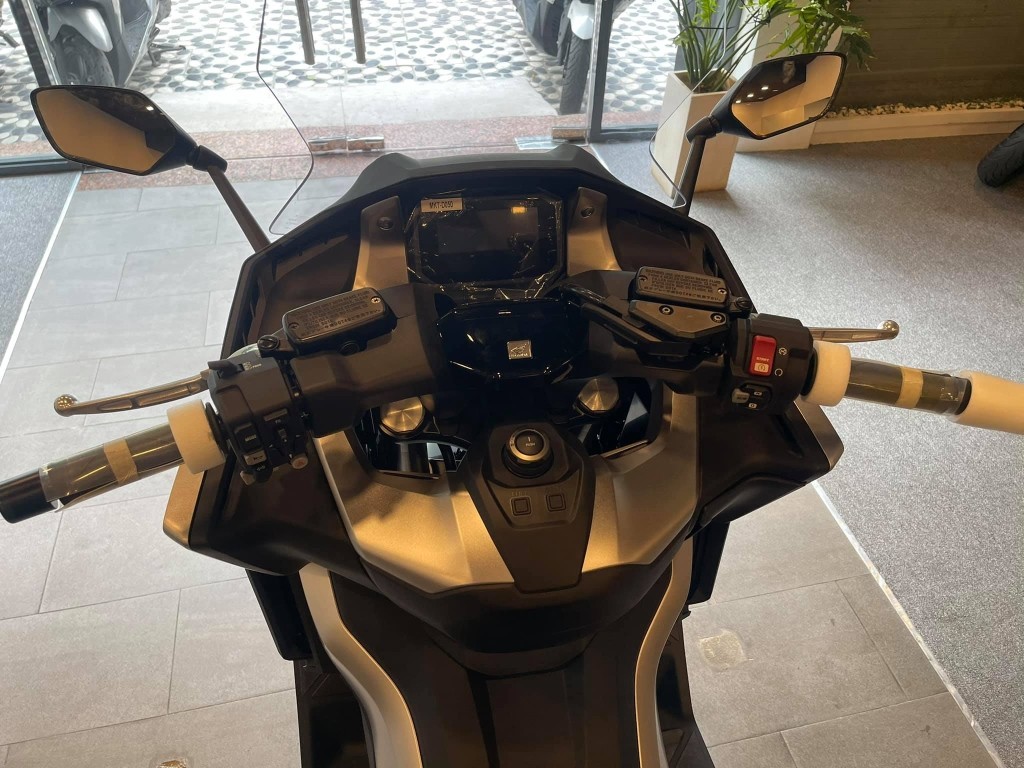 “Ông trùm” trong dòng xe tay ga Honda Forza 750 2021 đã về tới Việt Nam ảnh 6