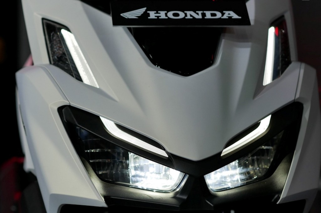 Honda Vario 160 và Honda Air Blade 150: Mẫu xe nào sẽ là lựa chọn của cánh mày râu? ảnh 2