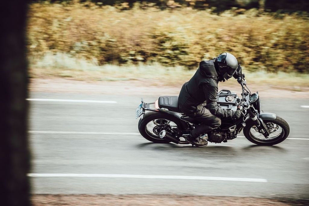 Hãng xe Thuỵ Điển muợn KTM Duke để tạo ra cặp mô tô “rẻ mà chất”, nhưng cửa nào về Việt Nam? ảnh 20