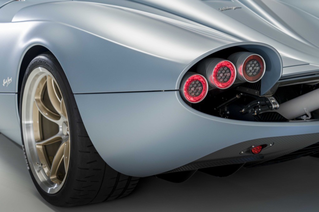 Không chỉ McLaren, Pagani cũng có hypercar “đuôi dài” của riêng mình với Huayra Codalunga giá 171 tỷ ảnh 7