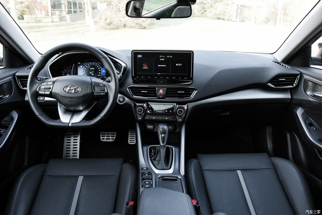 Hyundai ra sedan hạng trung thể thao mới, dành cho người ghét ngoại hình “sắc như dao cạo” của Elantra ảnh 4