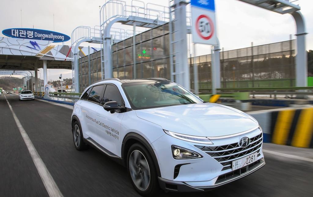 Crossover Hyundai NEXO trình diễn khả năng tự lái cực đỉnh ảnh 1