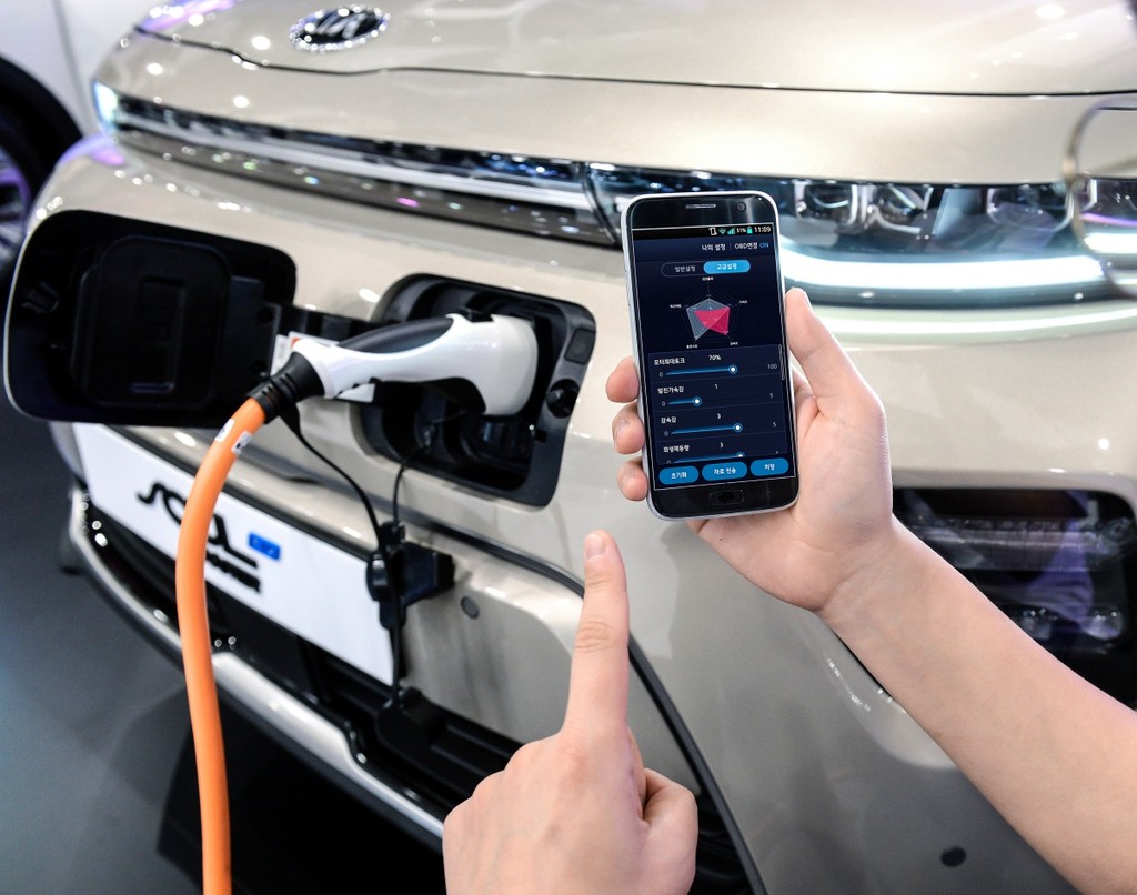 Điều chỉnh hiệu suất xe điện bằng smartphone, giải pháp hay của Hyundai   ảnh 1