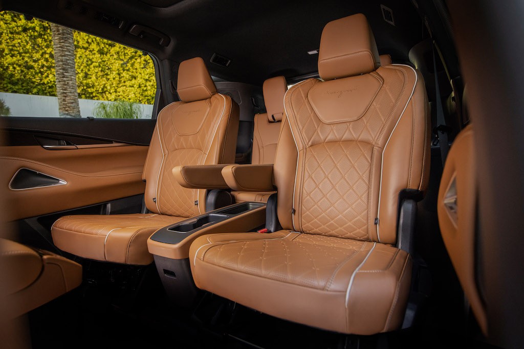 Ra mắt toàn cầu SUV 7 chỗ Infiniti QX60 2022 thế hệ mới, Lexus RX có nhiều lý do để dè chừng ảnh 5