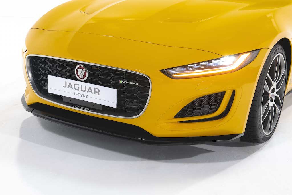Jaguar F-Type 2021 ra mắt Việt Nam cạnh tranh Porsche 911, giá từ 5,65 tỷ tới 15,29 tỷ đồng ảnh 17