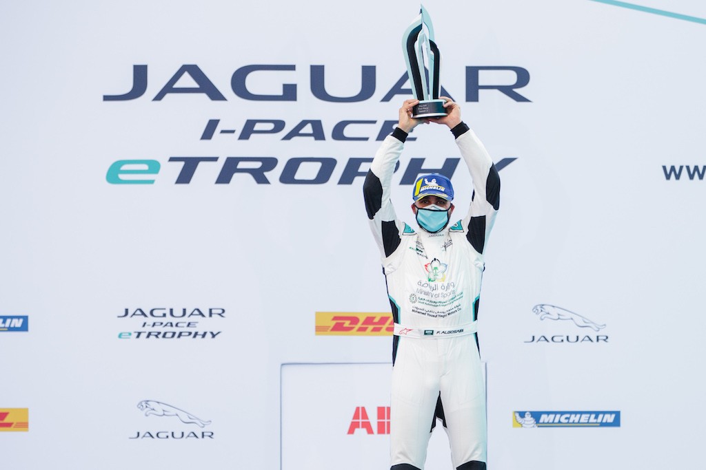 Jaguar lần thứ 2 tự tổ chức giải đua dành cho xe điện I-PACE, tìm ra nhà vô địch mới ảnh 4