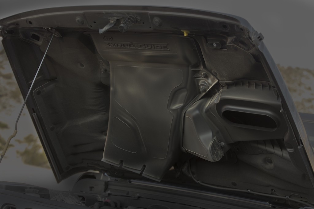 Xe địa hình Jeep Wrangler Rubicon 392 lấy sức mạnh cơ bắp từ máy V8 6.4L để “đè” Ford Bronco ảnh 5