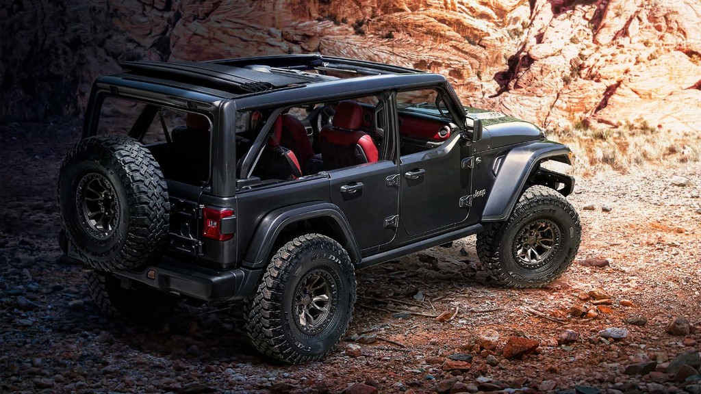 Quyết tâm “cà khịa” Ford Bronco, Jeep công bố sớm siêu phẩm địa hình Wrangler Rubicon 392  ảnh 2