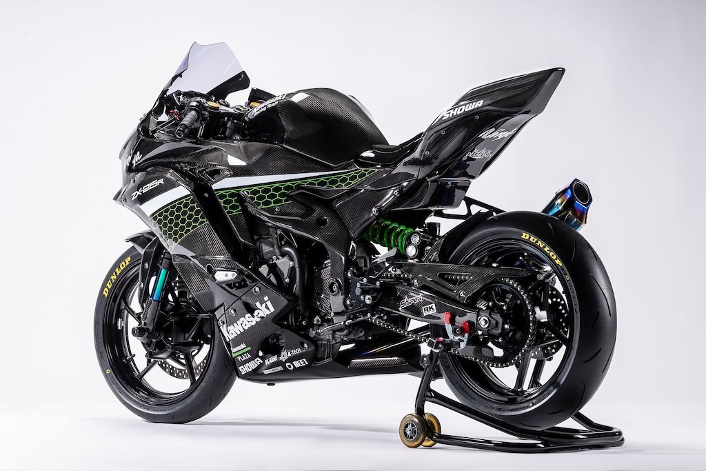 Chưa ra mắt chính thức, sportbike Kawasaki Ninja ZX-25R đã có bản đua khiêu khích đối thủ ảnh 6