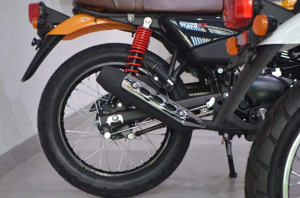 Kawasaki tung ra mô tô hoài cổ dáng scrambler “siêu rẻ”, chắc chắn về Việt Nam chỉ khoảng 80 triệu đồng! ảnh 7