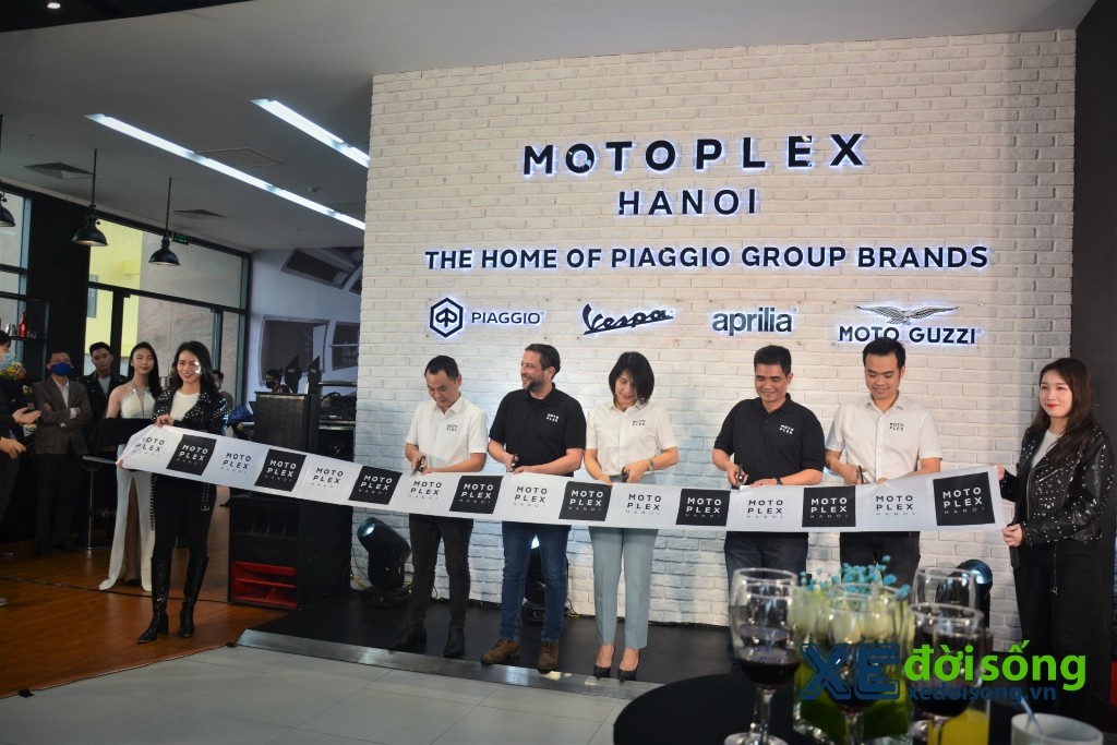 Sau Thành phố Hồ Chí Minh, showroom Motoplex của Piaggio đã có mặt tại Hà Nội  ảnh 3
