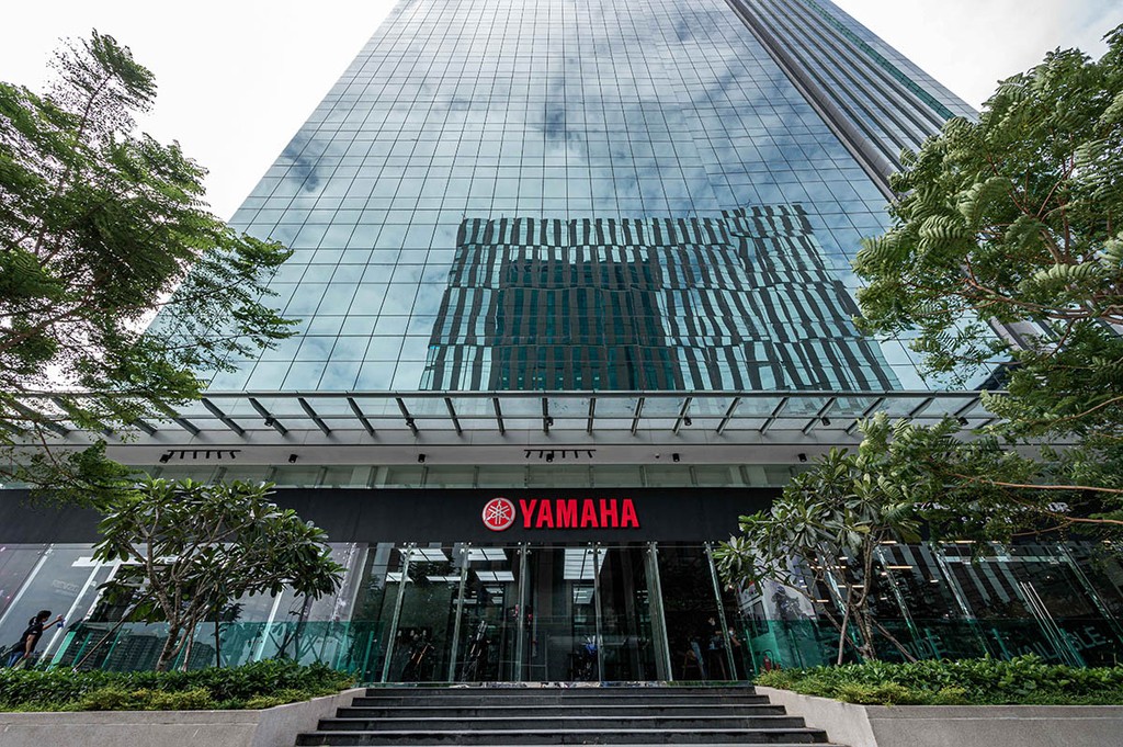 Yamaha khai trương đại lý mô tô phân khối lớn (Revzone) đầu tiên tại Việt Nam ảnh 16