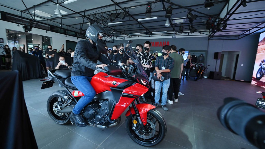 Yamaha khai trương đại lý mô tô phân khối lớn (Revzone) đầu tiên tại Việt Nam ảnh 7