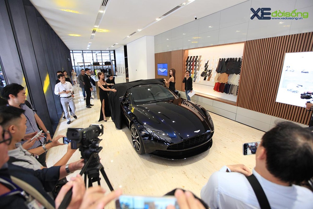 Hãng siêu xe đình đám Aston Martin chính thức ra mắt thị trường Việt Nam ảnh 4