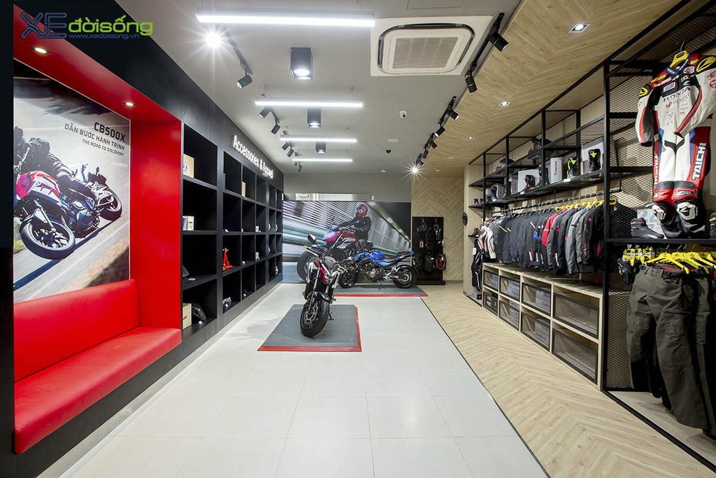 Khai trương Cửa hàng xe Mô tô Honda đầu tiên tại Việt Nam ảnh 18