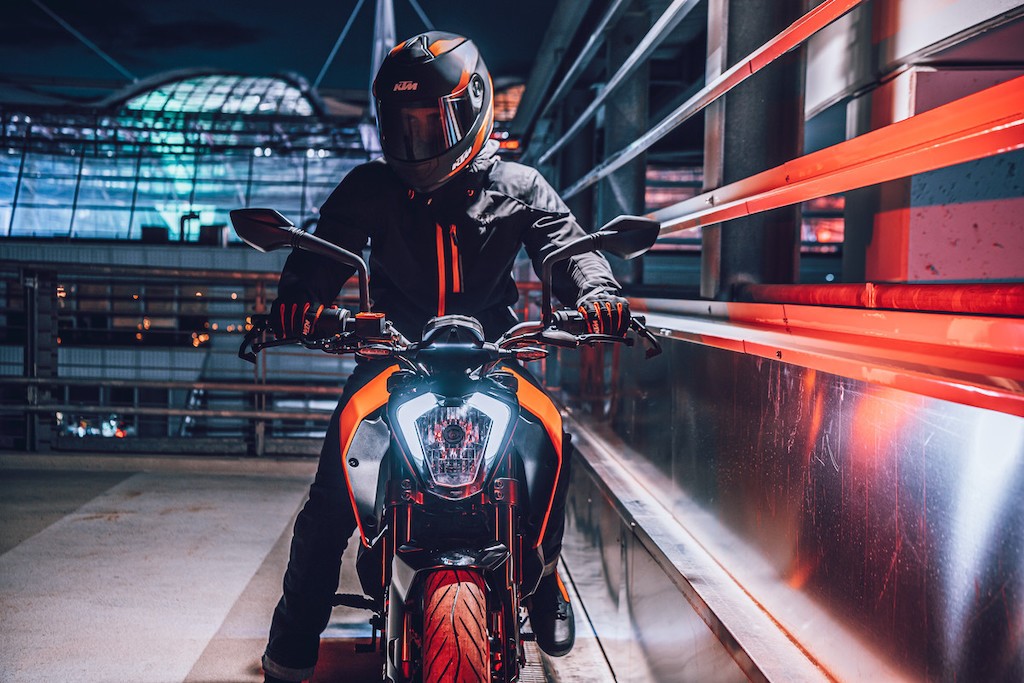 Naked bike phân khối lớn giá rẻ KTM 200 Duke thế hệ mới sắp về Việt Nam, giá dự kiến 99 triệu đồng ảnh 2