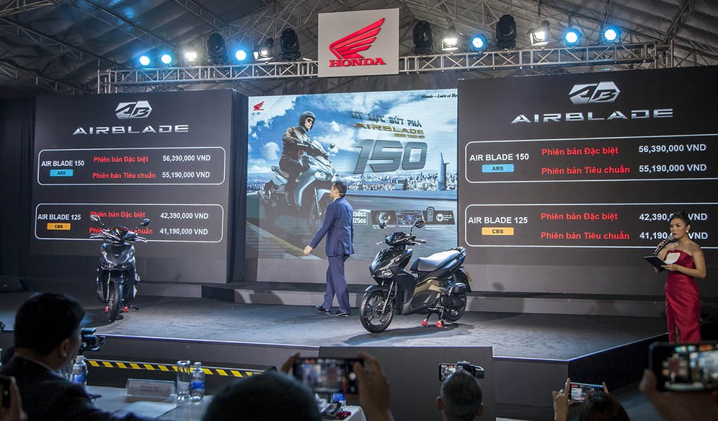 Lái thử, đánh giá ban đầu Honda AIR BLADE 150 ABS mới ra mắt Việt Nam ảnh 2