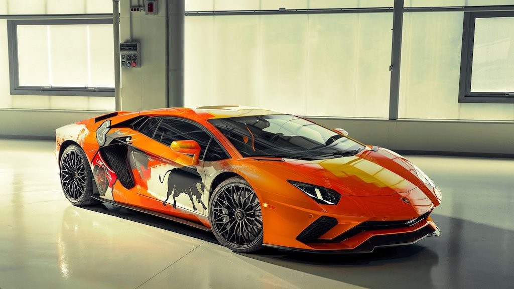 Ngắm Lamborghini Aventador chừng vàng tốt nhất thế giới