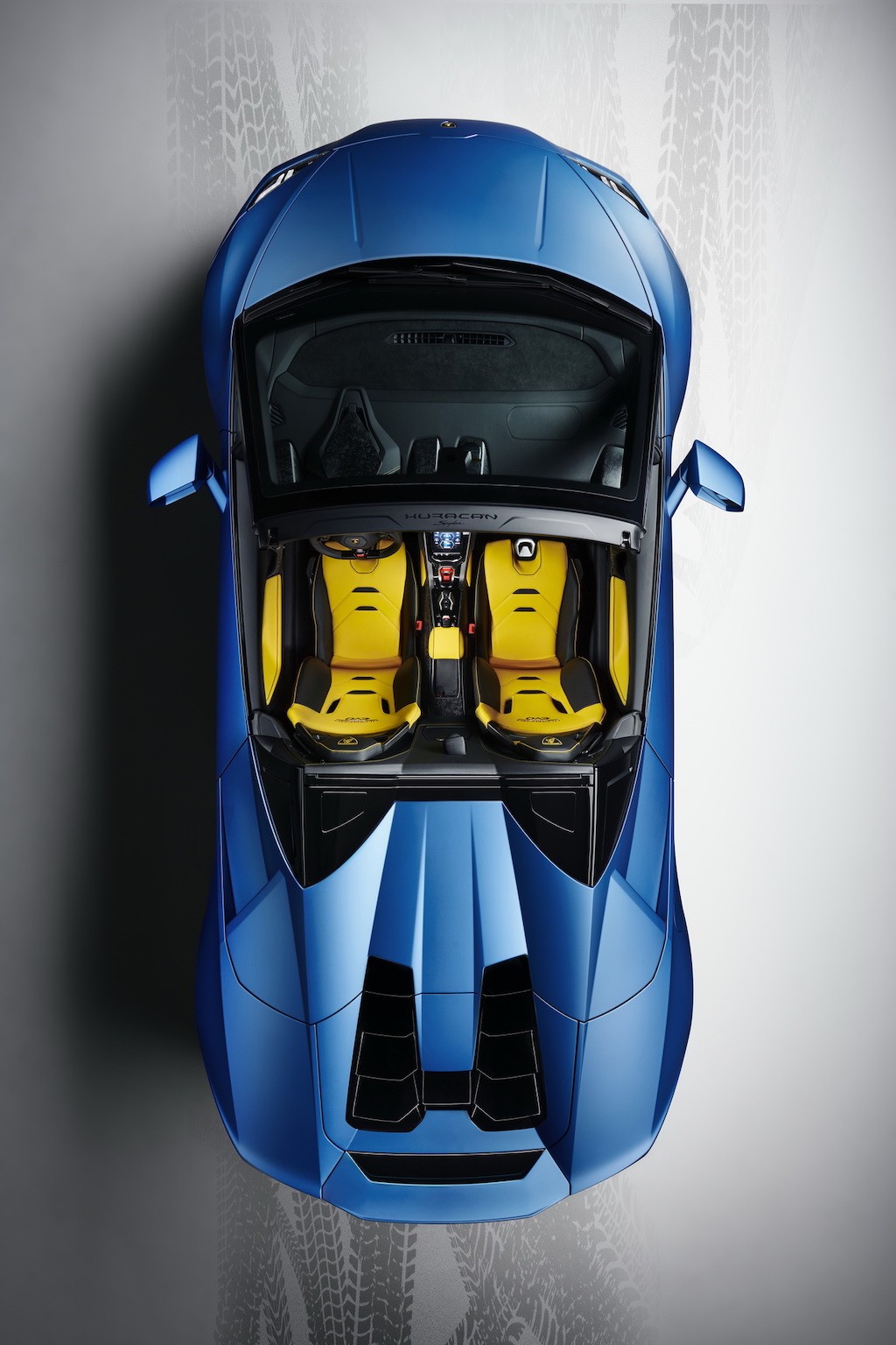 Ra mắt Lamborghini Huracan EVO RWD Spyder: Công thức đã được biết trước! ảnh 5