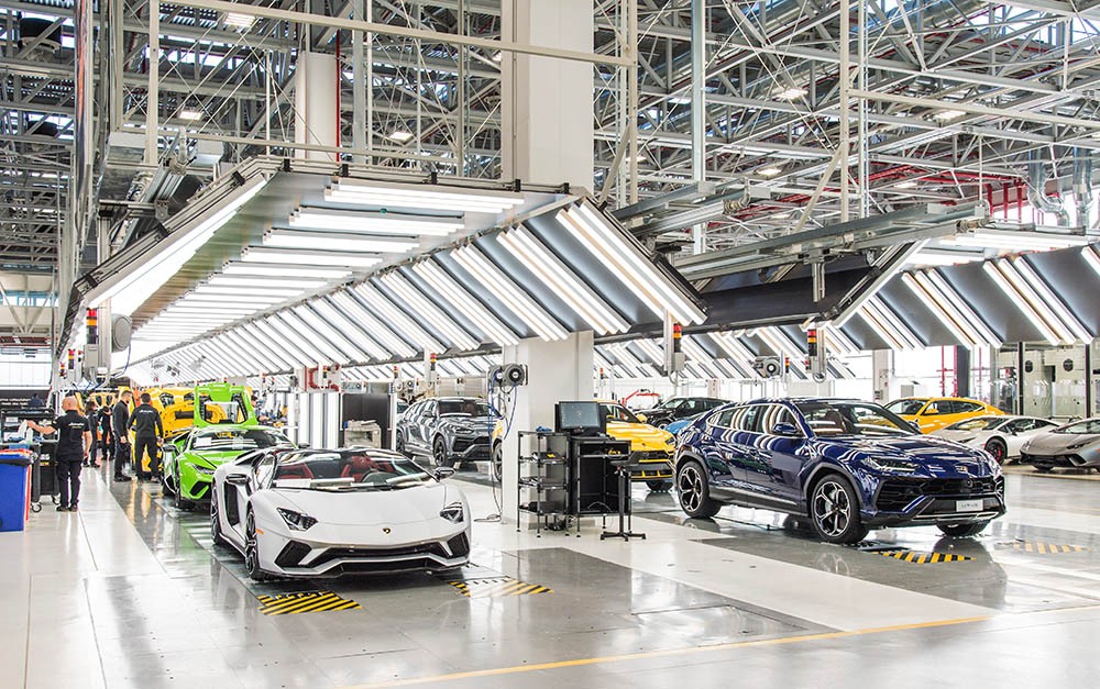 Lamborghini lập kỷ lục doanh số năm 2017 với 3.815 xe bán ra ảnh 3