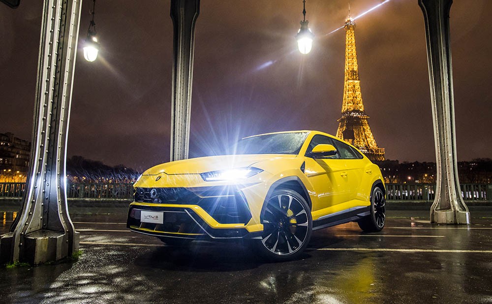 Lamborghini Urus đẹp lãng mạn ở kinh đô thời trang Paris ảnh 3