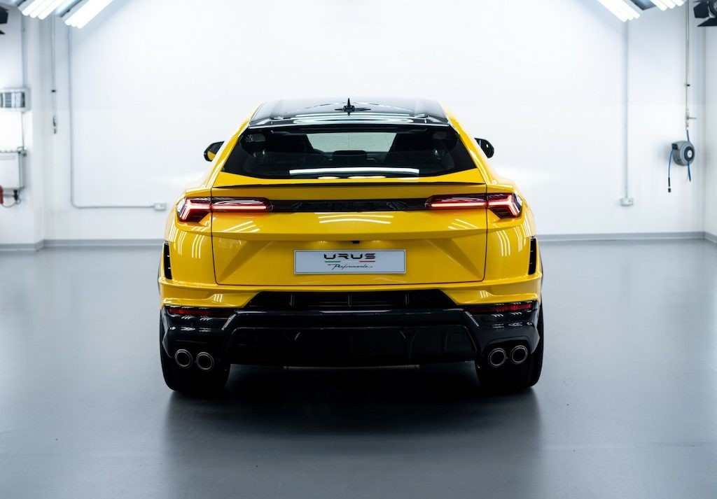 Tân siêu SUV Lamborghini Urus Performante có sức mạnh của “quỷ dữ”, nhanh như Aston Martin DBX707 ảnh 13