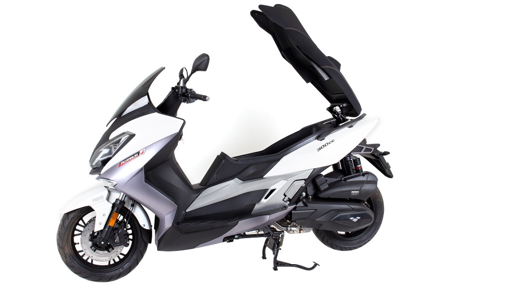 Lexmoto Pegasus 300: Maxi-scooter giá rẻ cạnh tranh với Yamaha XMax và Honda Forza 350 ảnh 6