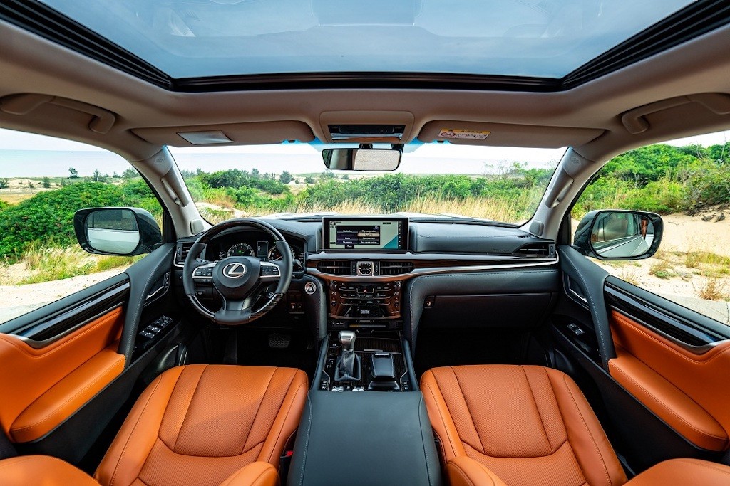 SUV hạng sang Lexus LX 570 2020 có gì mới với giá đắt hơn 160 triệu? ảnh 2