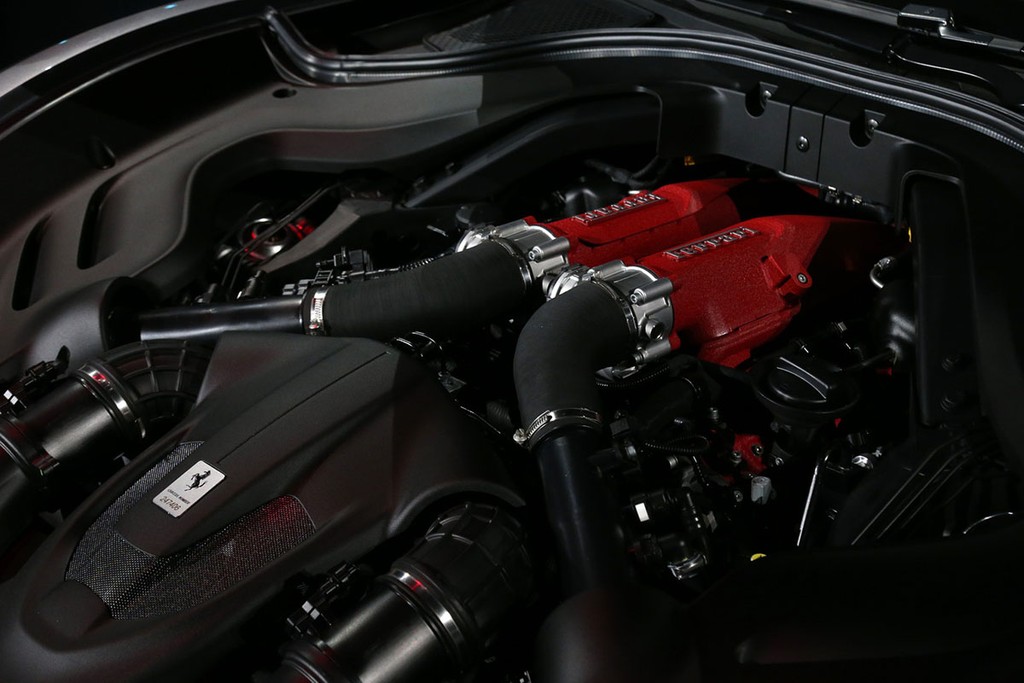 Chi tiết Ferrari ROMA mới: Làng siêu xe GT chào đón một tuyệt phẩm đậm chất lãng tử của người Ý ảnh 11