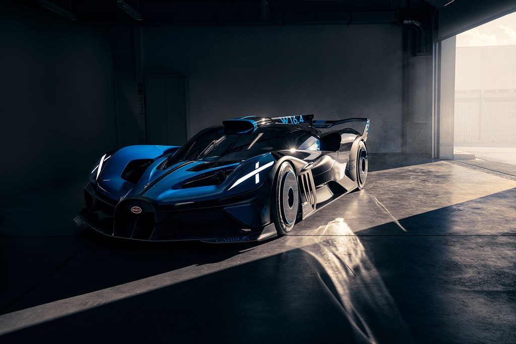 Cận cảnh siêu xe Bugatti tối thượng và quái dị nhất mọi thời đại ảnh 7