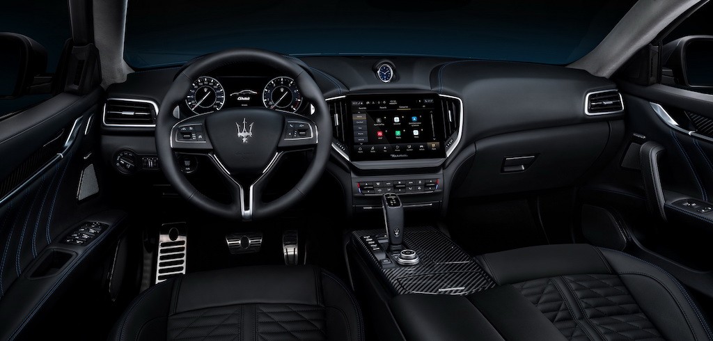 Maserati chính thức bước vào kỷ nguyên điện hoá với “mũi đinh ba” Ghibli Hybrid ảnh 4