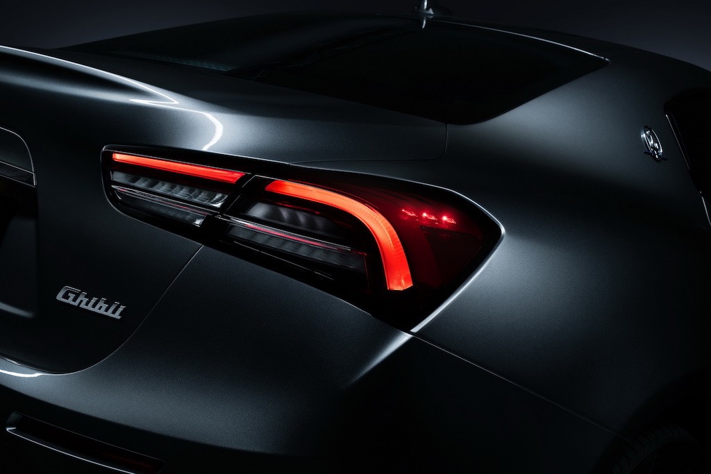 Maserati chính thức bước vào kỷ nguyên điện hoá với “mũi đinh ba” Ghibli Hybrid ảnh 10