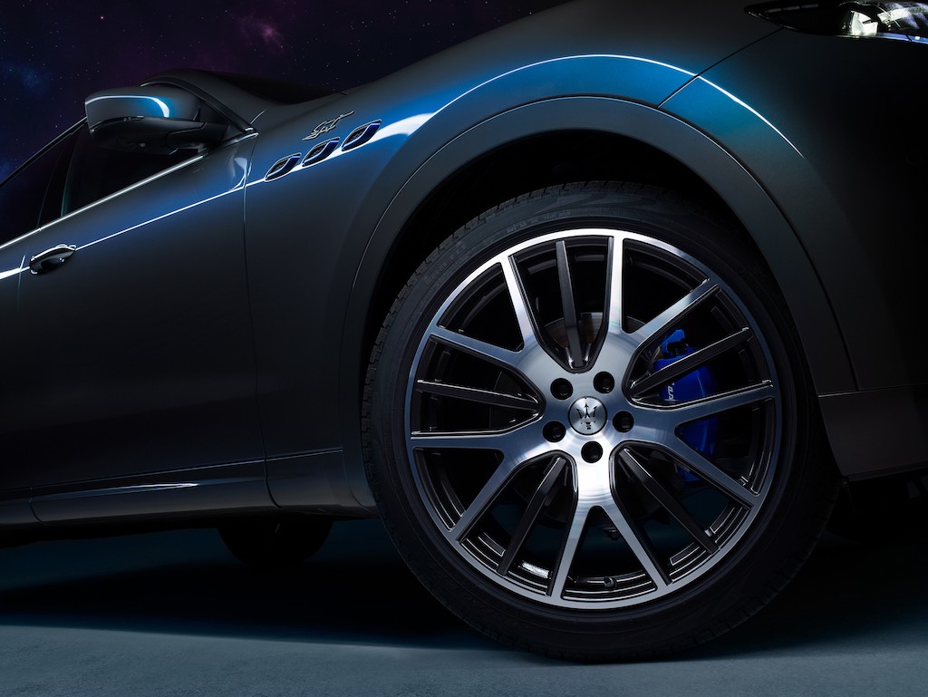 Cuốn theo trào lưu điện hoá, Maserati thêm mô-tơ cho SUV hạng sang Levante Hybrid ảnh 7