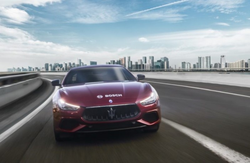 Xe Maserati sẽ có hệ thống tự lái cấp độ 2 của Bosch từ 2018 ảnh 1