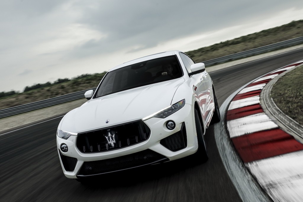 Ra mắt biệt đội Maserati TROFEO (Ghibli, Quattroporte, Levante): vẫn dùng máy Ferrari V8 Twin-Turbo ảnh 14