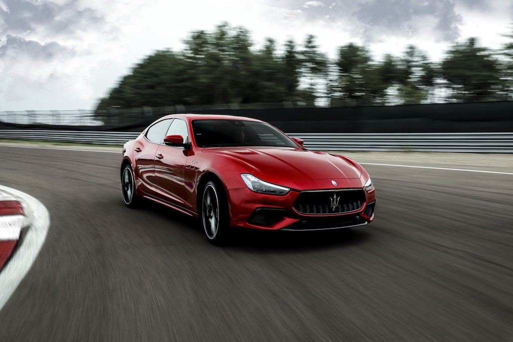 Ra mắt biệt đội Maserati TROFEO (Ghibli, Quattroporte, Levante): vẫn dùng máy Ferrari V8 Twin-Turbo ảnh 8