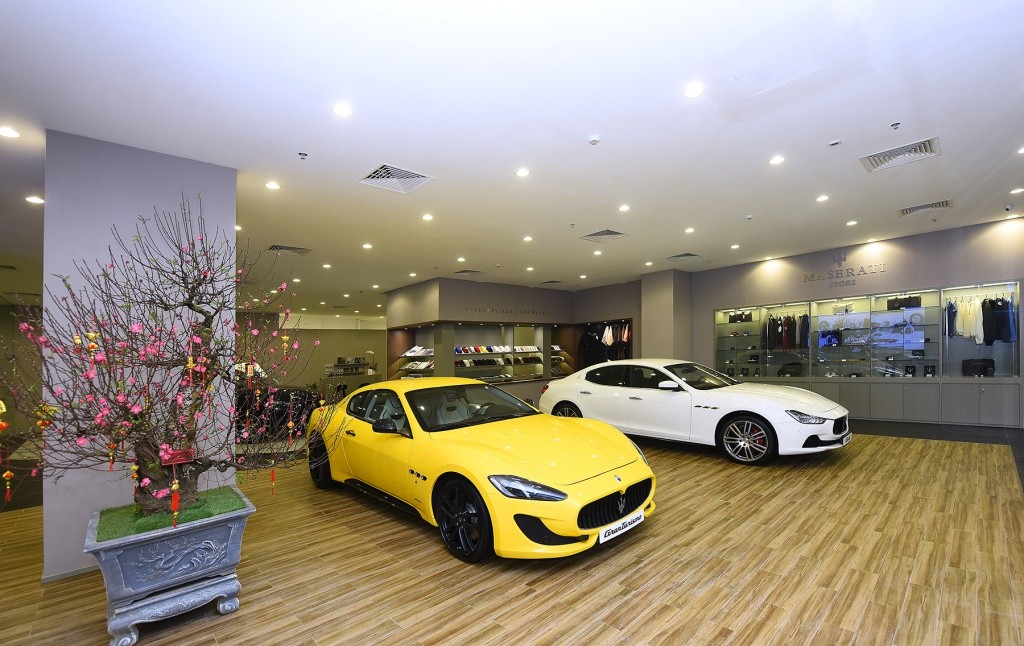Sau Porsche, Maserati mở khu trưng bày xe tại Vincom Metropolis Hà Nội ảnh 3