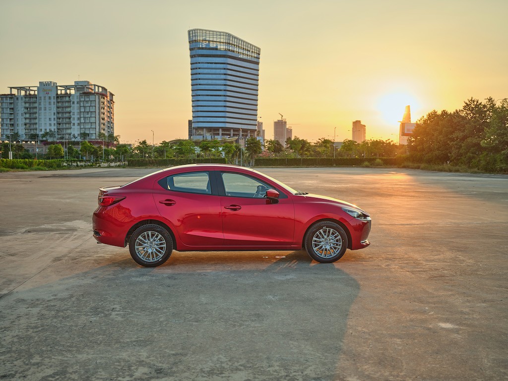 Mazda2 2020 chính thức “trình làng” Việt Nam giá từ 509 triệu: xe nhỏ nhưng nhiều công nghệ an toàn ảnh 13